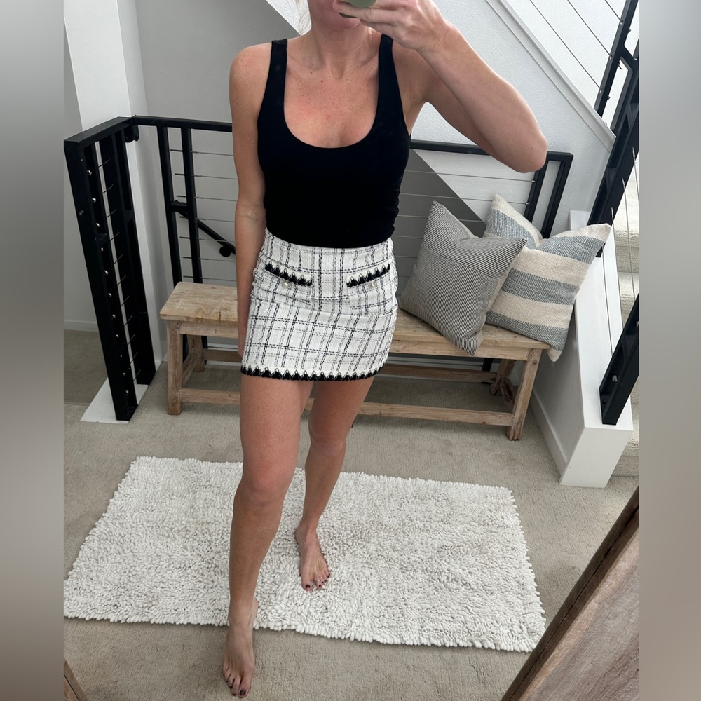 Black White Tweed Mini Skirt High Waisted Chic Pocket Detail Preppy | Size S